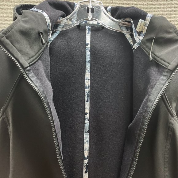 Lululemon Long Softshell Hoodied Jacket (8/M) - Picture 13 of 13